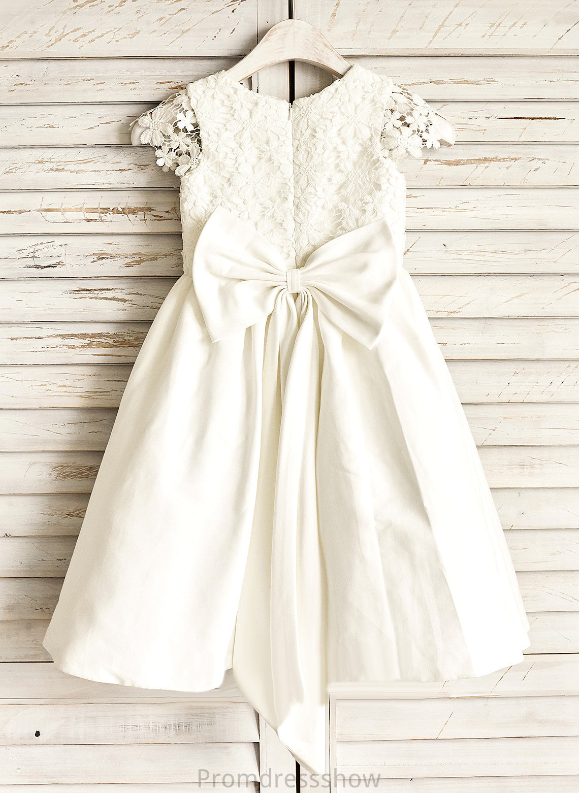 Dress Satin Flower Girl Dresses Sleeveless - A-Line With Girl Scoop Knee-length Lace/Bow(s) Neck Princess Flower