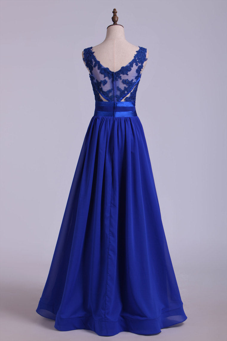 2023 V-Neck Prom Dresses A Line Chiffon With Applique Dark Royal Blue