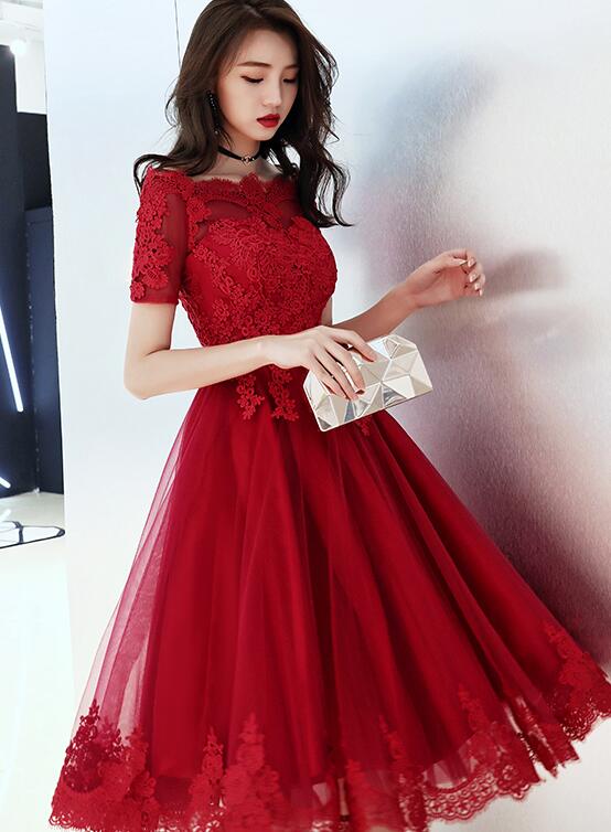 Wine Red Tulle Short With Jocelynn Lace Homecoming Dresses Applique HC22570