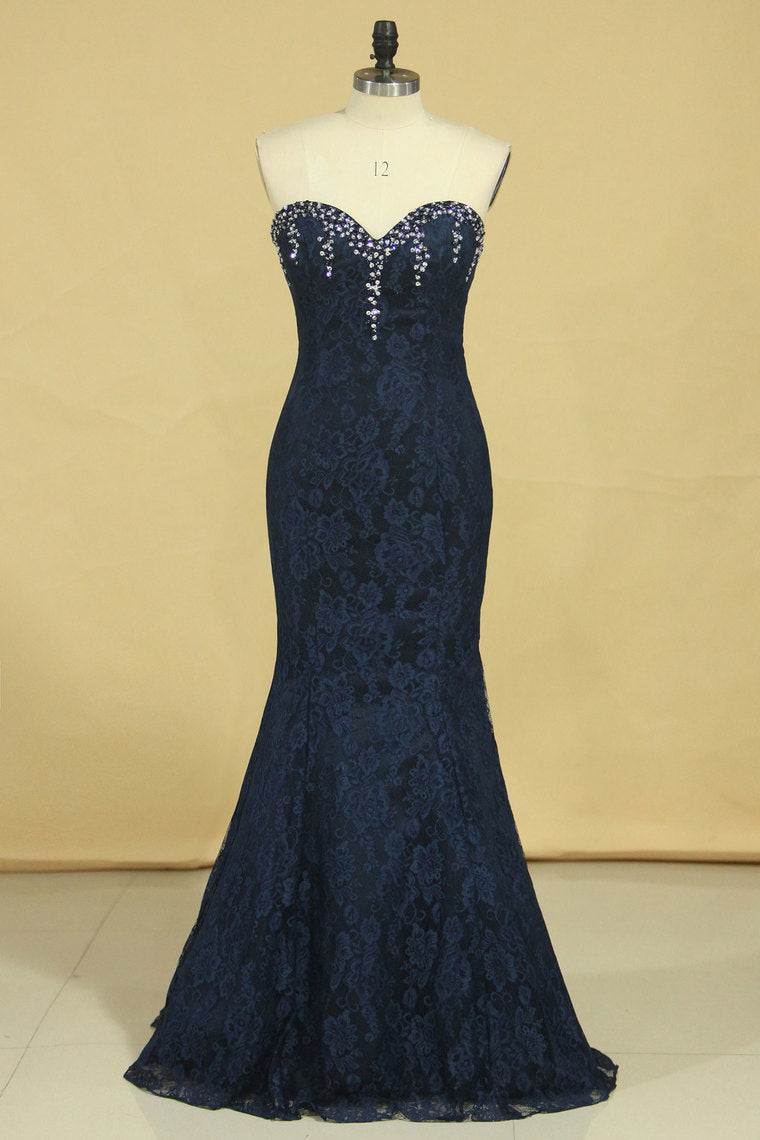 2024 Mermaid Sweetheart Prom Dresses Lace With Beading And Applique Dark Navy Plus Size
